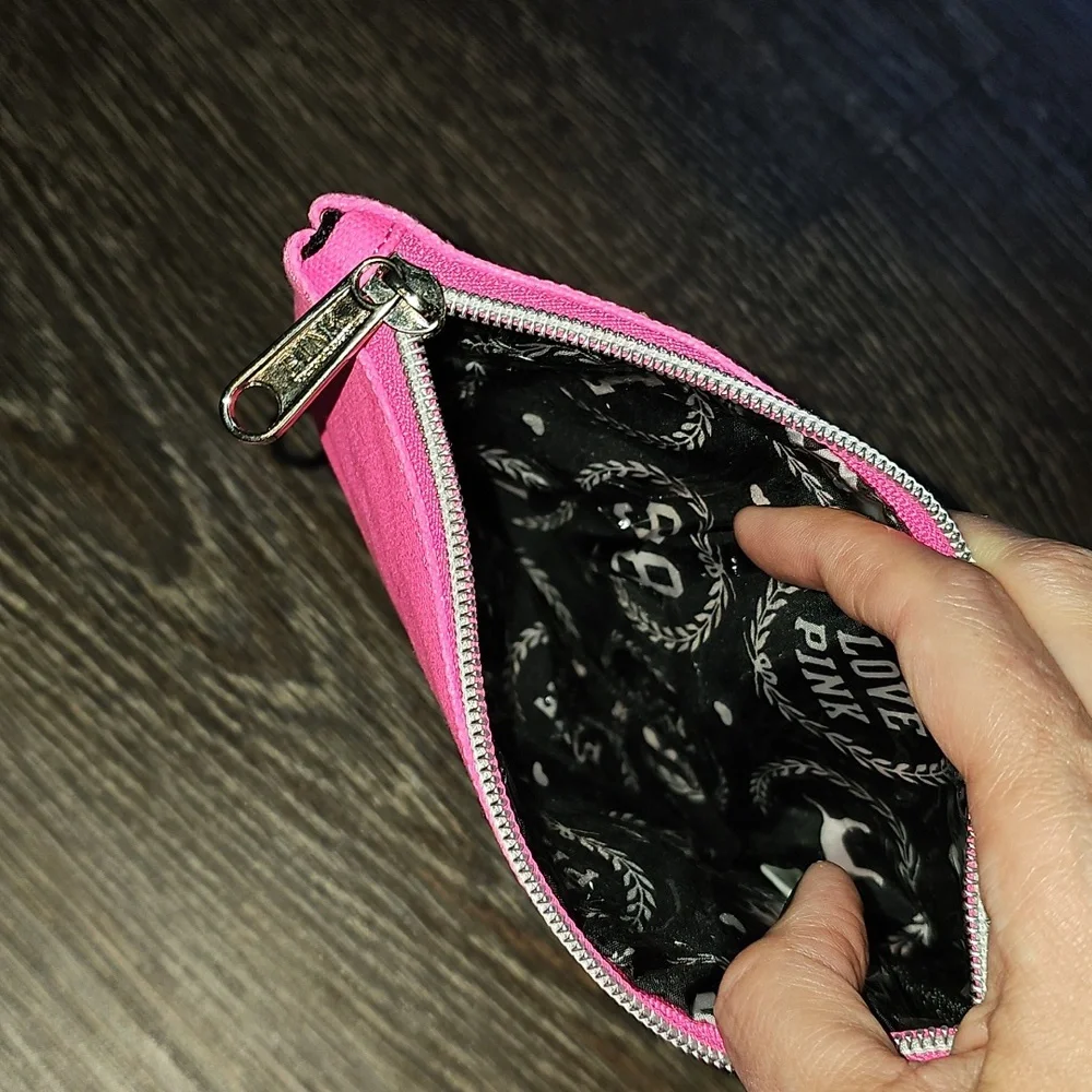 2-pc VS PINK Toiletry Set - Picture 6 of 8